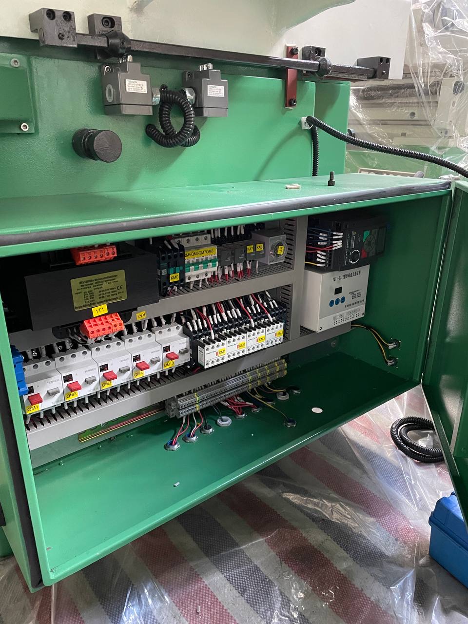 Плоскошлифовальный станок с УЦИ ПС-2550Ф1 исп. №2