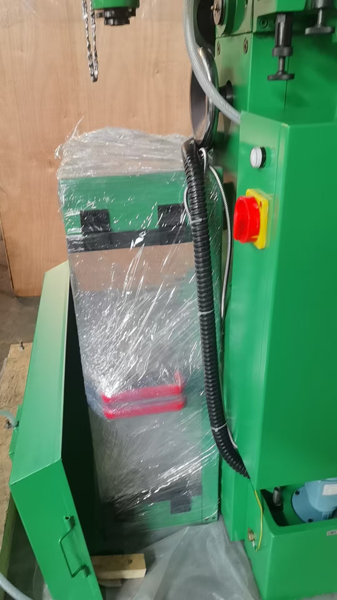 Инструментальный фрезерный станок с УЦИ УФС-700Ф1