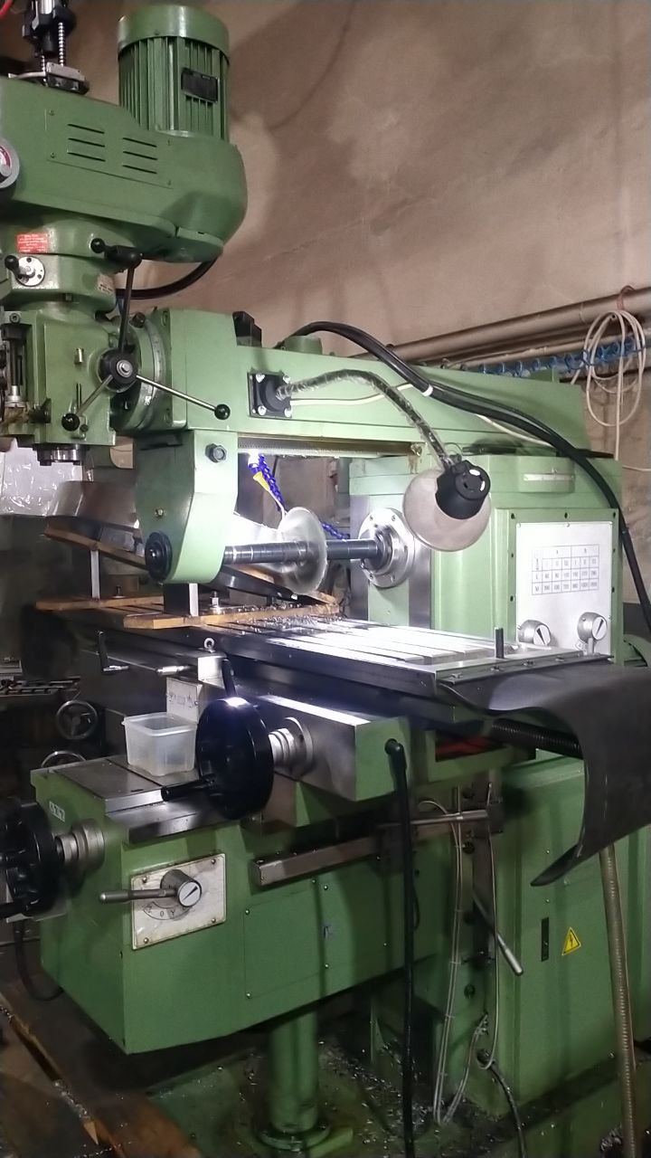 Универсальный фрезерный станок с УЦИ УФС-1600Ф1 исп. №2