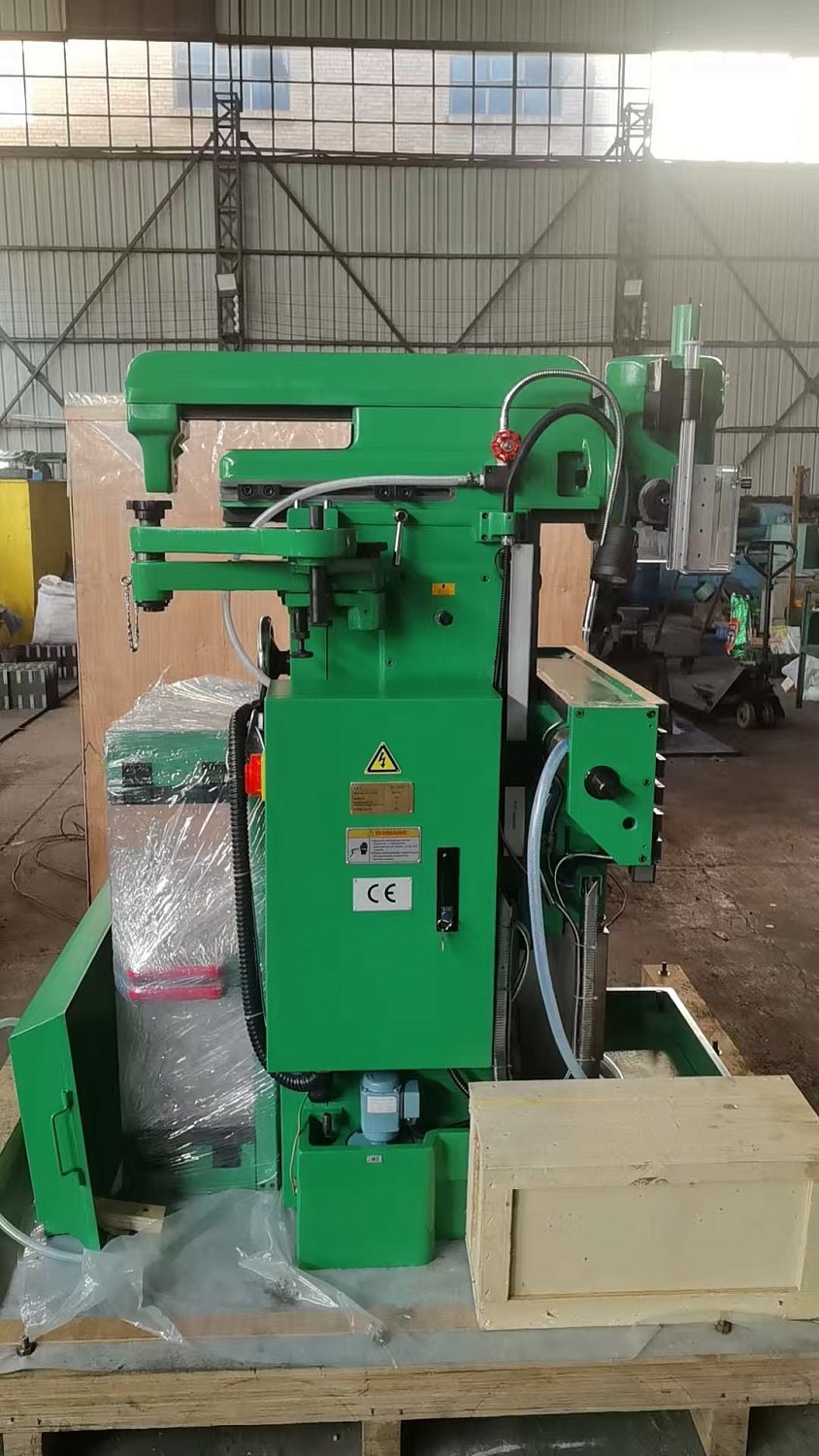 Преимущества инструментального фрезерного станка с УЦИ УФС-700Ф1