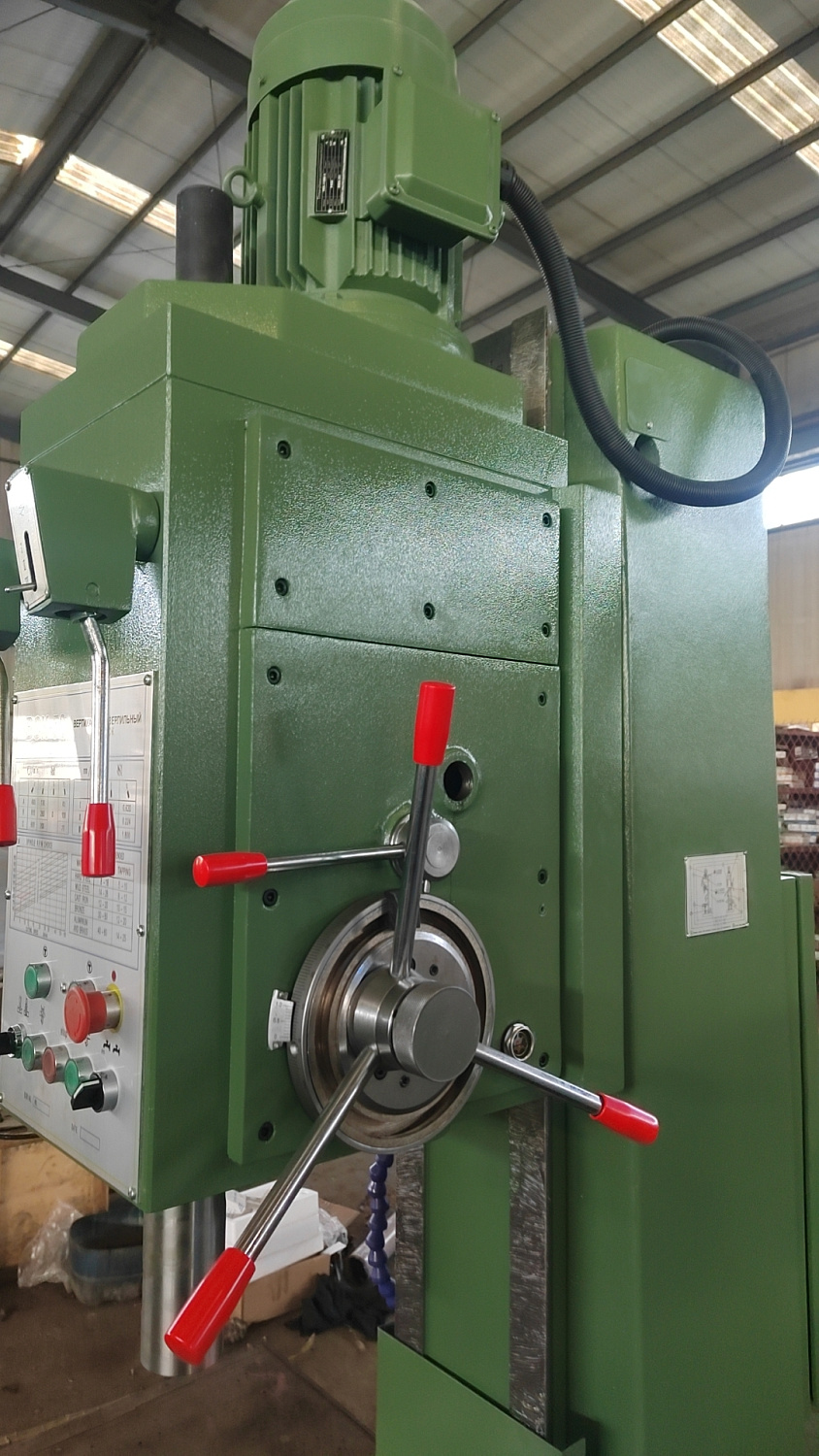 Сверлильный станок с коробчатой колонной ВСК-50